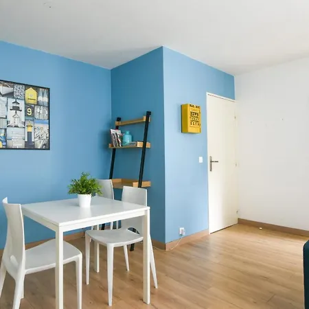 Studio Between The Stations And The Opera In - Welkeys * 릴